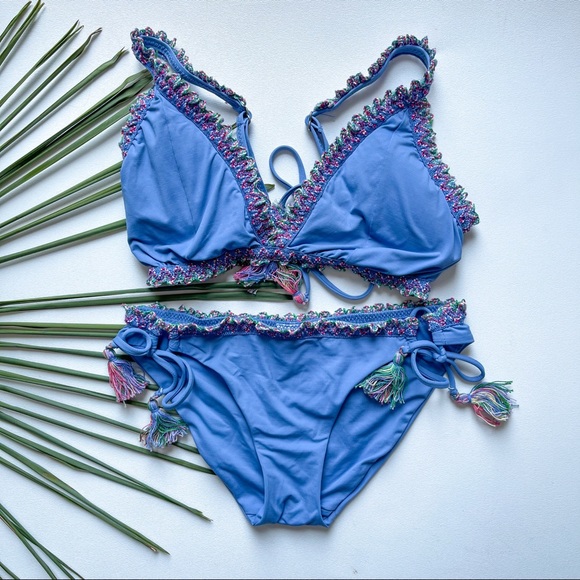 BECCA MEDINA CROCHET TRIM BIKINI SET - Picture 1 of 13